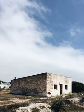 Abandoned building