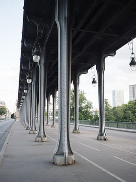 Colonnade of viaduct on Pont de Bir-Hakeim, Paris, France