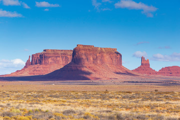 Fototapeta na wymiar Monument Valley on a sunny day