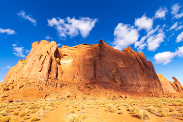 Fototapeta premium Monument Valley on a sunny day