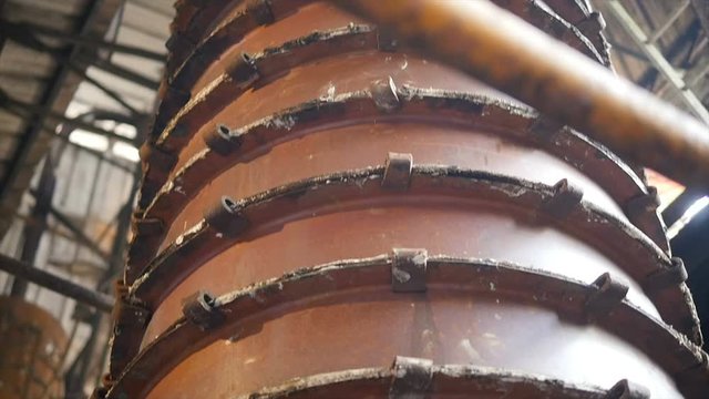 Chimney of machine for distillation