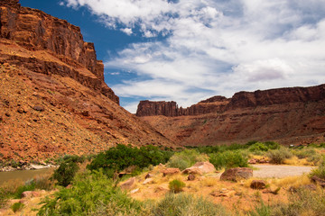 Fototapeta na wymiar Colorado Rover Canyon, Moab, Utah