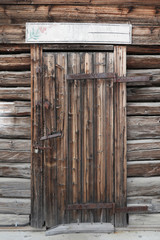 古い小屋の扉　Door of the old hut
