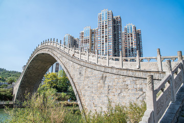 Vintage Arch Bridge Qingfeng Bridge, Ailian Lake Park, Cangzhou City, Hunan Province, China