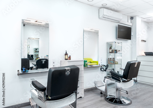 Modern Bright Hair And Beauty Salon Barber Salon Interior