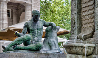 Fontaine à Hambourg, Allemagne © Jorge Alves