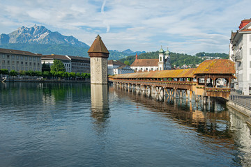 Kappelbrücke mit Wasserturm, Luzern, Schweiz