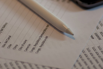 Photography of an office table with different objects.