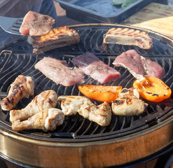 Cooking meat in an open roasting pan