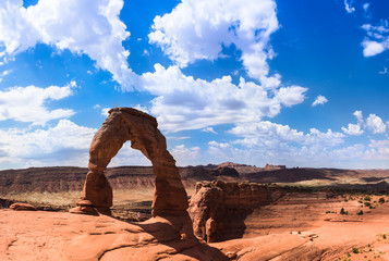 delicate arch in the arches national park in moab
