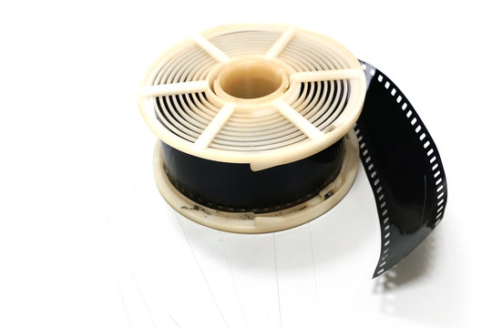 Reel and negative film of black and white film for develop .