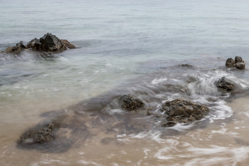 Die Küste der Ägäis in Griechenland