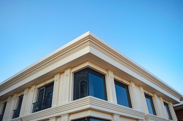 Obraz premium modern building blue sky