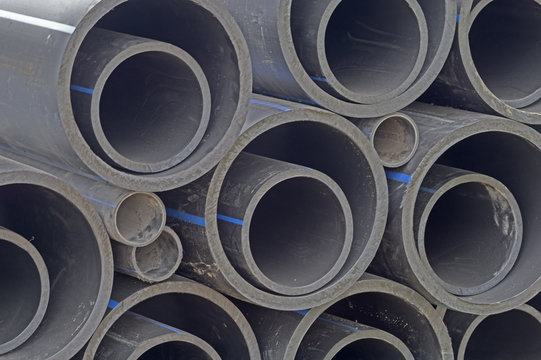 Large Black Plastic Pipes for Water Supply