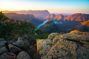 Foto op Canvas drie rondavels en Blyde River Canyon bij zonsondergang, Zuid-Afrika 52 © Christian B.