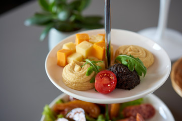 frühstücksetagere Etagere Früchstück
