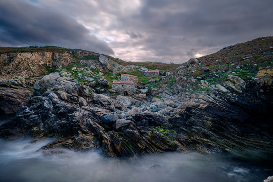 mui&ntilde;os da riveira muxia Galicia. Espa&ntilde;a, molinos de la riveira mugia galicia