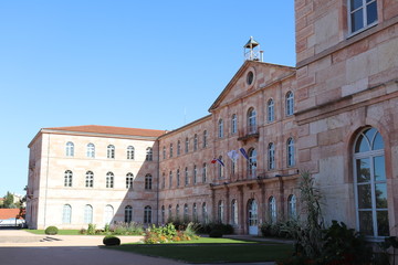 Hôtel de ville de la commune de Caluire et Cuire - Département du Rhône - Ancienne Maison des...