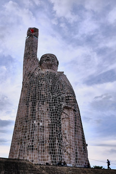 Monumento de Morelos en Isla de Janitzio en lago de Patzcuaro