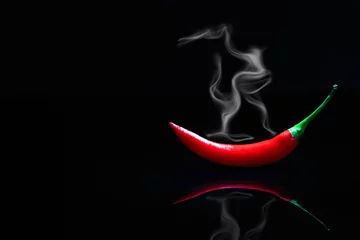 Wandcirkels plexiglas roken rode hete chili peper © kgo3121