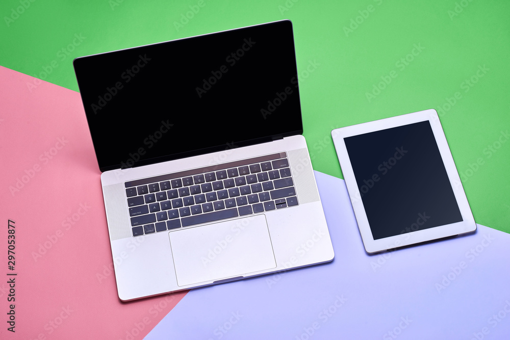 Aufkleber blank notebook page on pastel colored background office desk with different objects