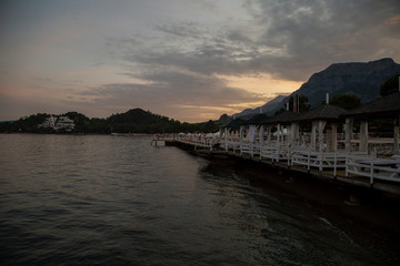 Obraz premium evening landscape of the Mediterranean coast in Kemer