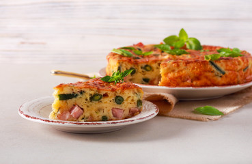 Ham, cheese and green beans quiche