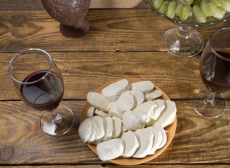 mozzarella cheese with wine and - 297059057