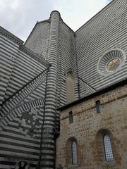 Orvieto - Particolare del Duomo dal museo