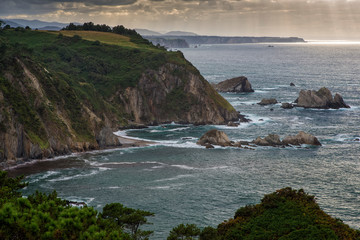 Obraz premium Gueirua beach. Cantabrian sea coast cliffs in Cudilleros, Asturias