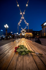 róże stół noc warszawa Plac Defilad Pałac Kultury i Nauki