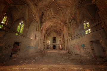 Obraz premium Fallen Church