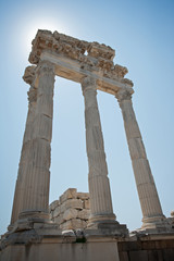 Fototapeta premium Bergama Akrapol'ü sütun detayı