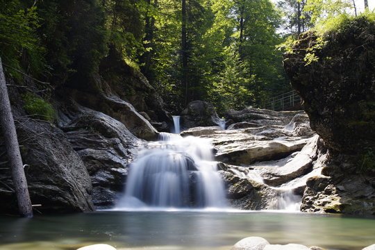 Langzeitbelichtung bei einem Wasserfall