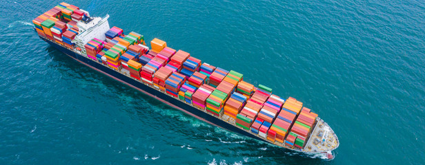 Cargo ships with full container receipts to import and export products worldwide