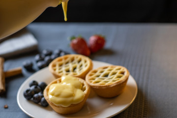 fruit mince pie custard berries