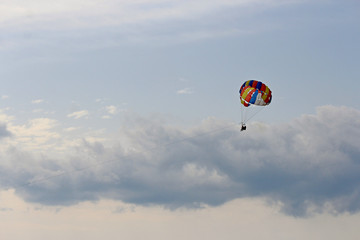 parachute flying