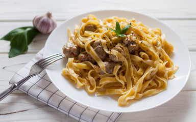 spaghetti and basil