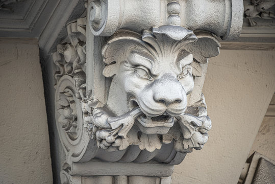 Statue Of Powerful And Emotional Head Of A Lion As Support For Building Facade In Vienna, Austria