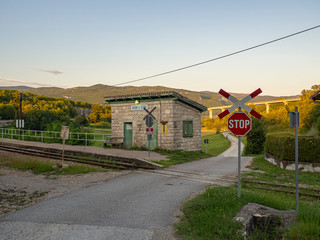 Estación de tren hacia el pueblo más pequeño del mundo, Hum en Istria, Croacia, verano de 2019