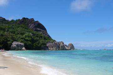 Fototapeta na wymiar Paradise beach on the seychelles