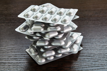 Capsules for inhalation in pulmonary diseases.