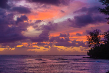 Obraz na płótnie Canvas Kauai Hanalei Bay Sunset