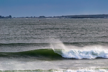 a peeling wave generated by a noreaster along the maine coast