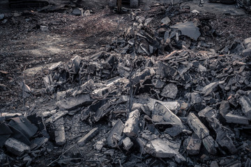 Heaps of rubble and debris