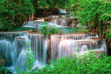 Fototapete Fotos Huai Mae Kamin Wasserfall Srinakarin in Kanchanaburi, in Thailand.Onsen Atmosphäre.