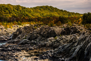 Obraz premium Great Falls in Autumn Sun