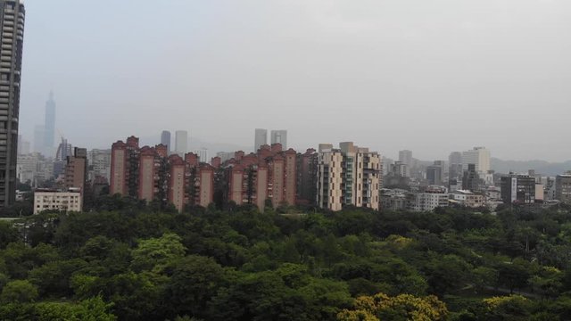 180 degree aerial pan over daan park