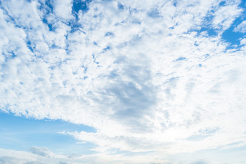 clear blue sky background,clouds with background.