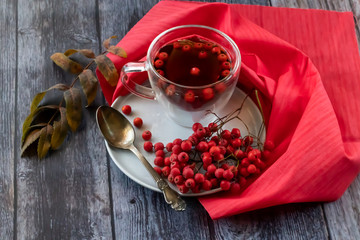 Hot healing tea, mountain ash tea. Applied with a lack of vitamins, anemia, metabolic disorders. Reduces the level of harmful cholesterol in the blood, strengthens blood vessels